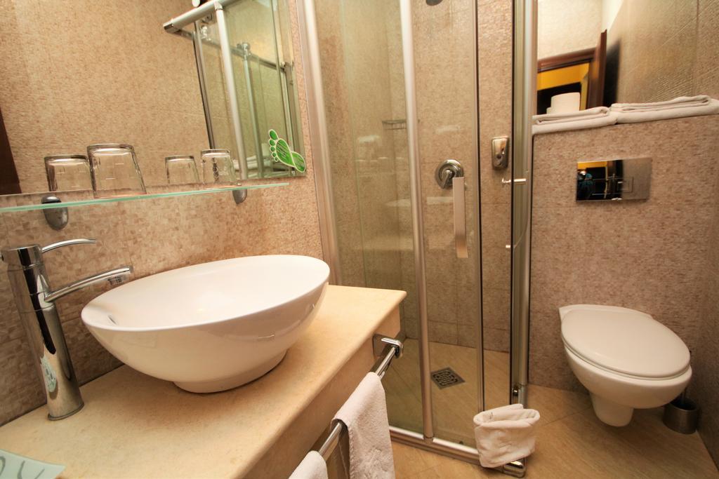 Apolodor Residence Orşova Buitenkant foto