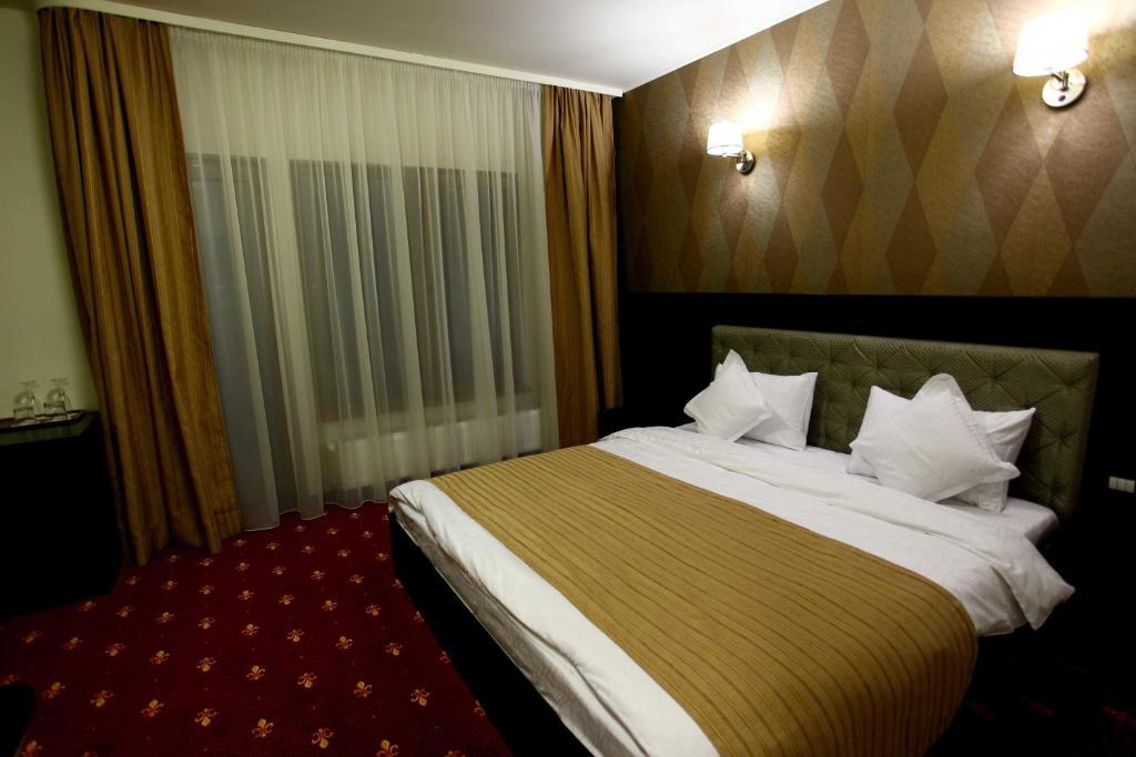 Apolodor Residence Orşova Kamer foto